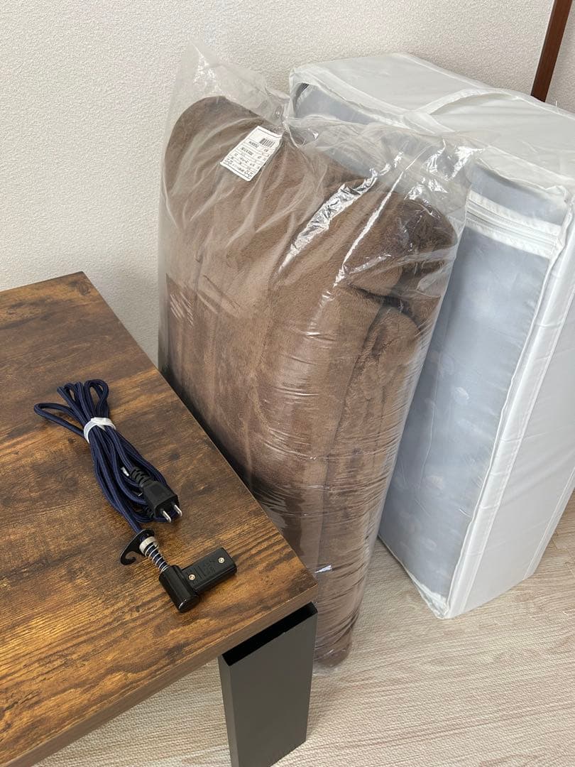 【直接受け渡し限定】ニトリこたつ　掛け布団　敷カーペット　３点セット