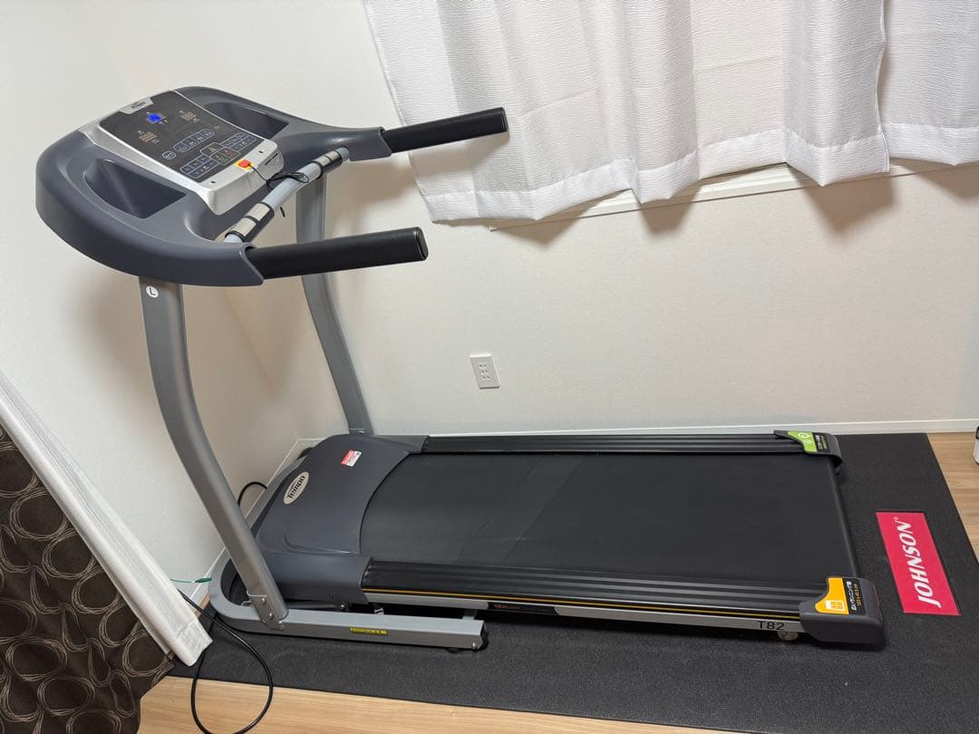 かーず様 ランニングマシン トレッドミル TEMPO T82 ルームランナー