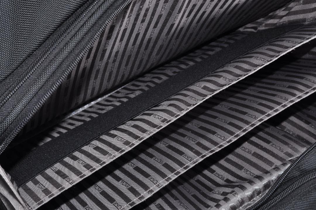 TUMI エキスパンダブル ブラック キャリーバッグ 26003D4 メンズ