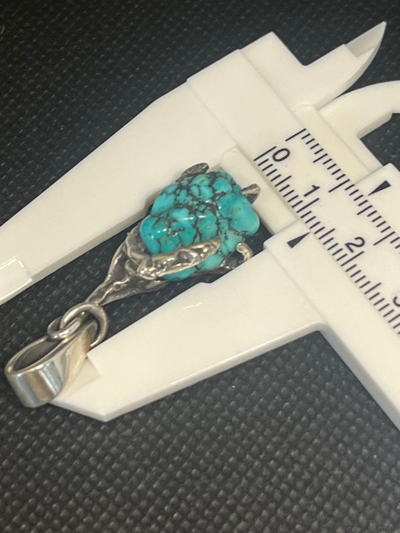 シルバー 925ハンドモチーフ キングマン　ターコイズ ペンダントトップ