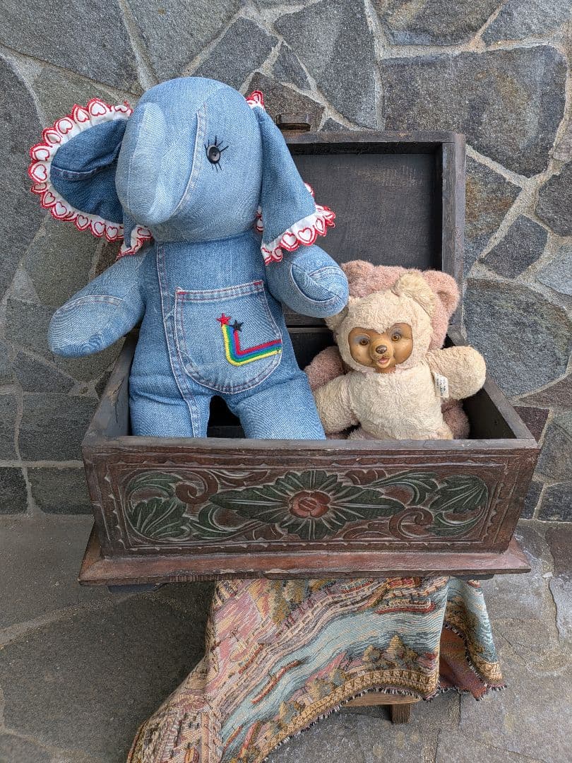 アンティーク 木彫り木製ボックス