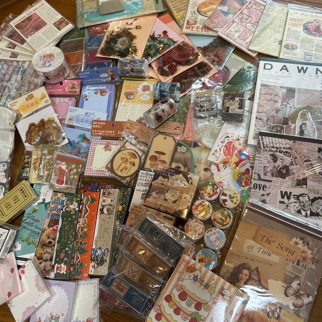 ♦️専用の出品♦️海外コラージュ素材紙 大量まとめ3★新品未使用