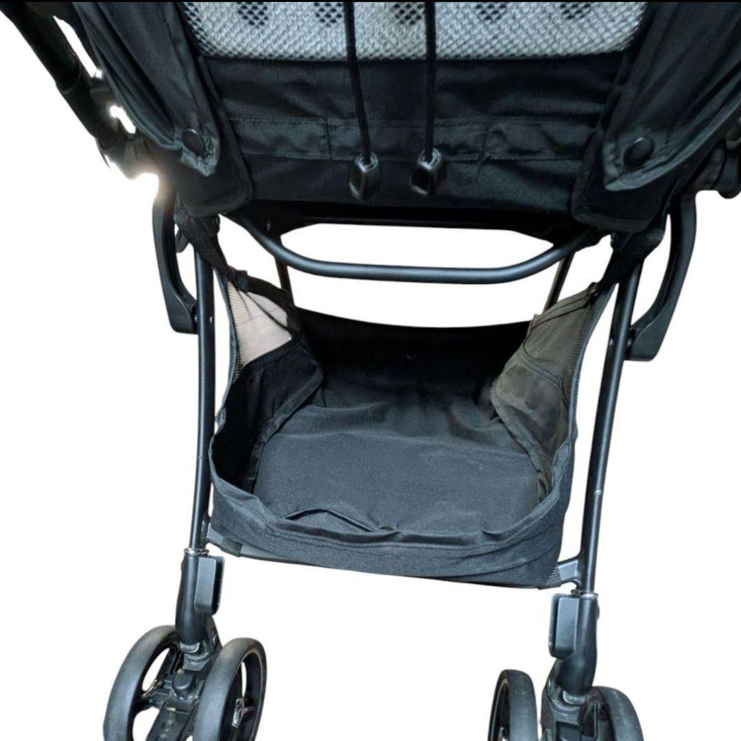 美品 アップリカ ラクーナクッションフリー 新品スペアクッション付 A B型対応