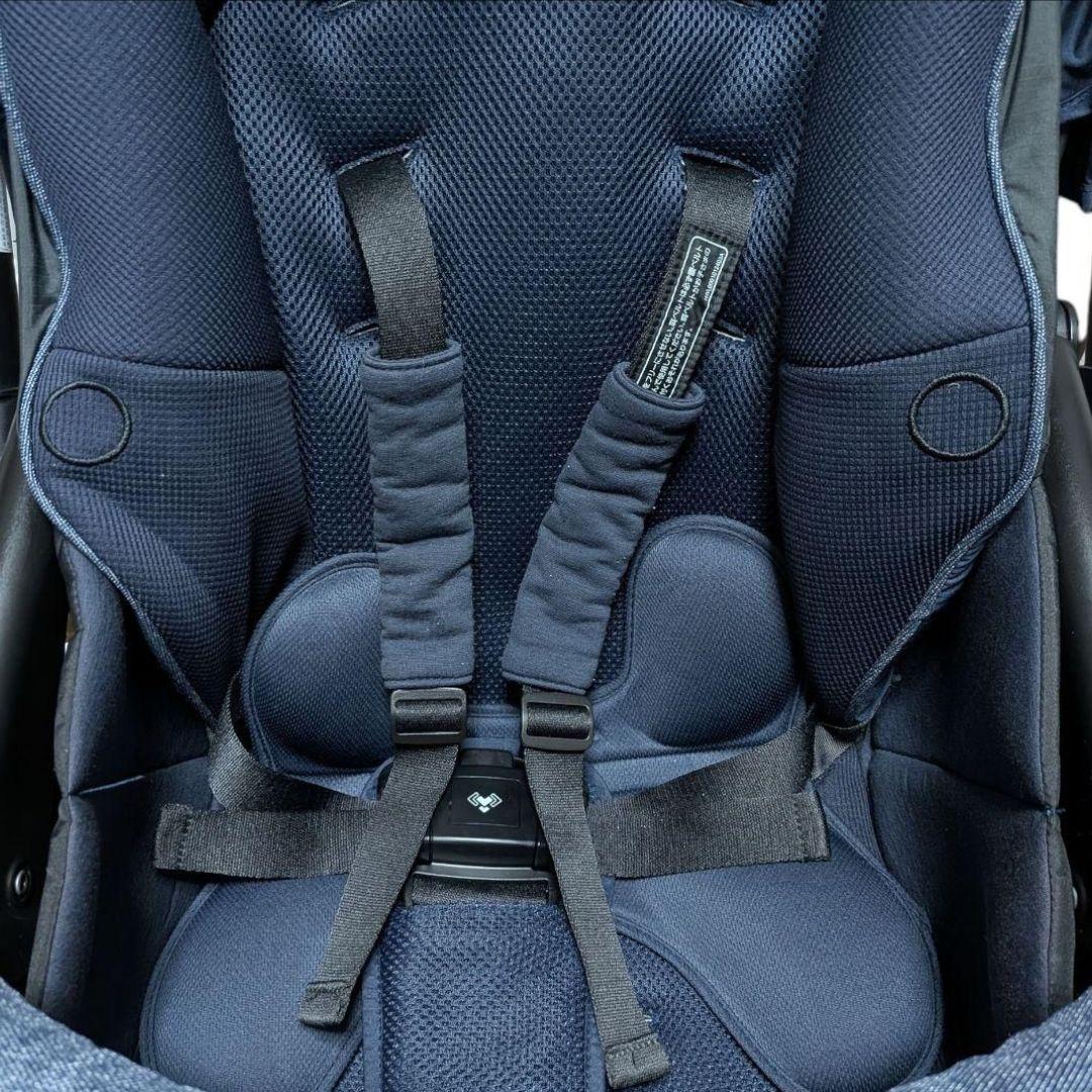 美品 アップリカ ラクーナクッションフリー 新品スペアクッション付 A B型対応