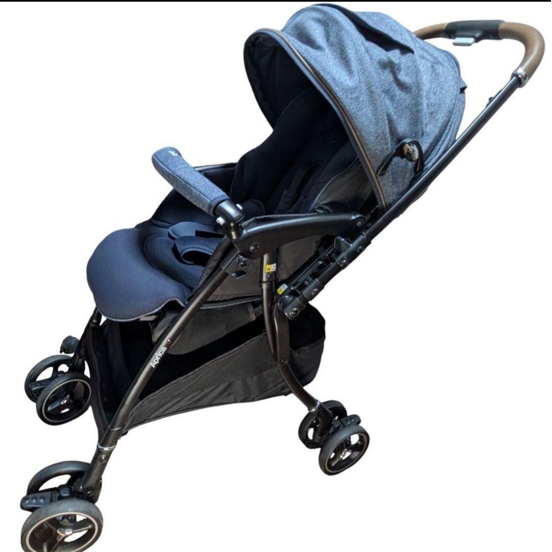 美品 アップリカ ラクーナクッションフリー 新品スペアクッション付 A B型対応