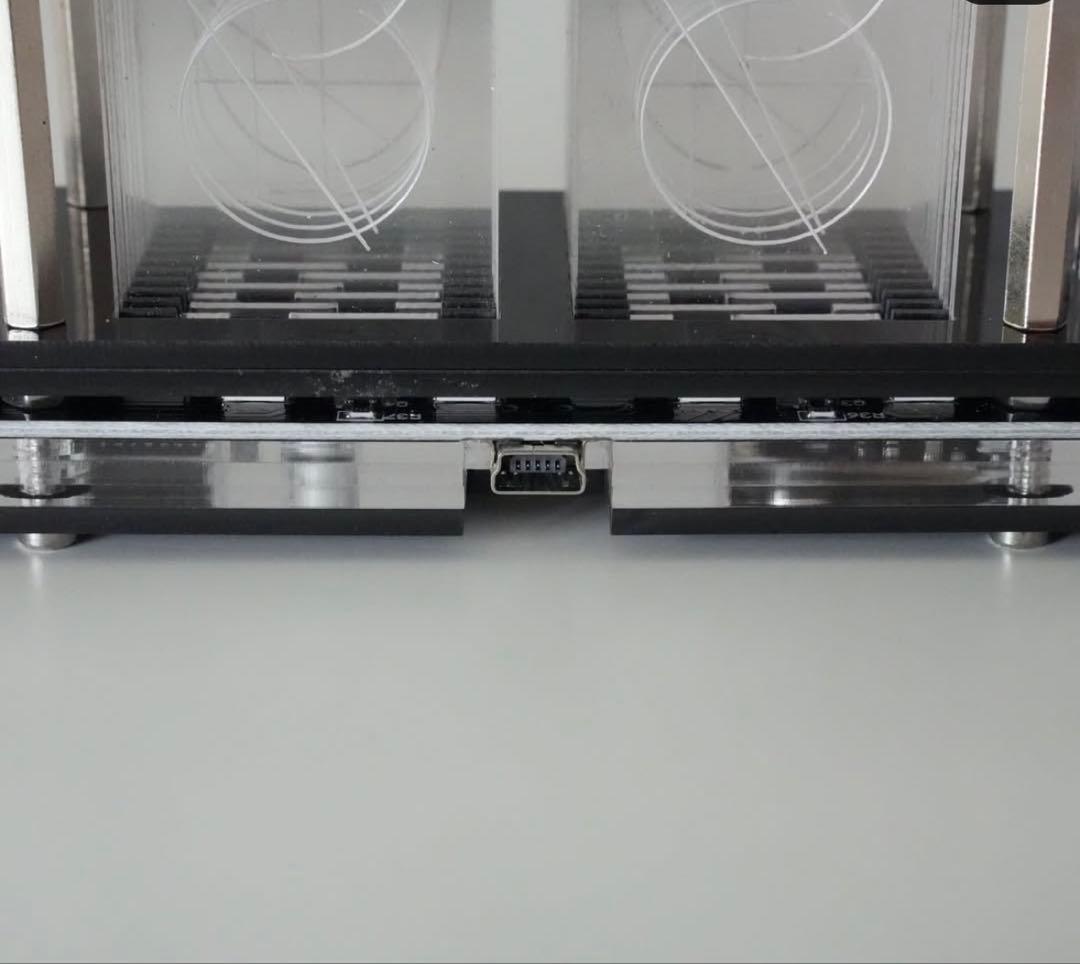 RGB TUBE CLOCK 置時計 ニキシー管オマージュ時計