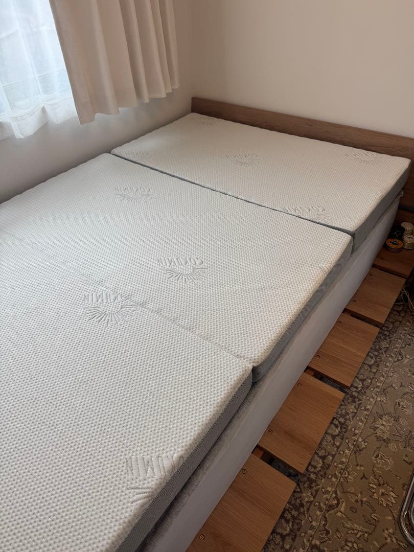 GOKUMIN セミダブルマットレス 10cm ホワイト【直接引き取り】