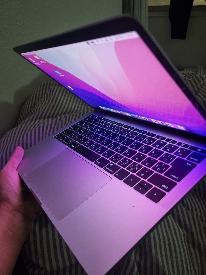 MacBook pro 2016 (モデル不明) 本体