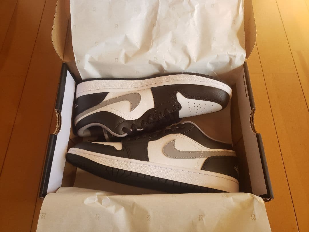 Nike Air Jordan 1 Low　ブラックホワイト