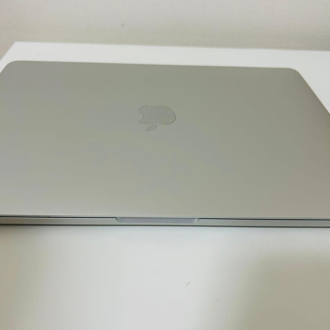 【傷なし】MacBook Pro 13インチ 2018購入Touch Bar搭載