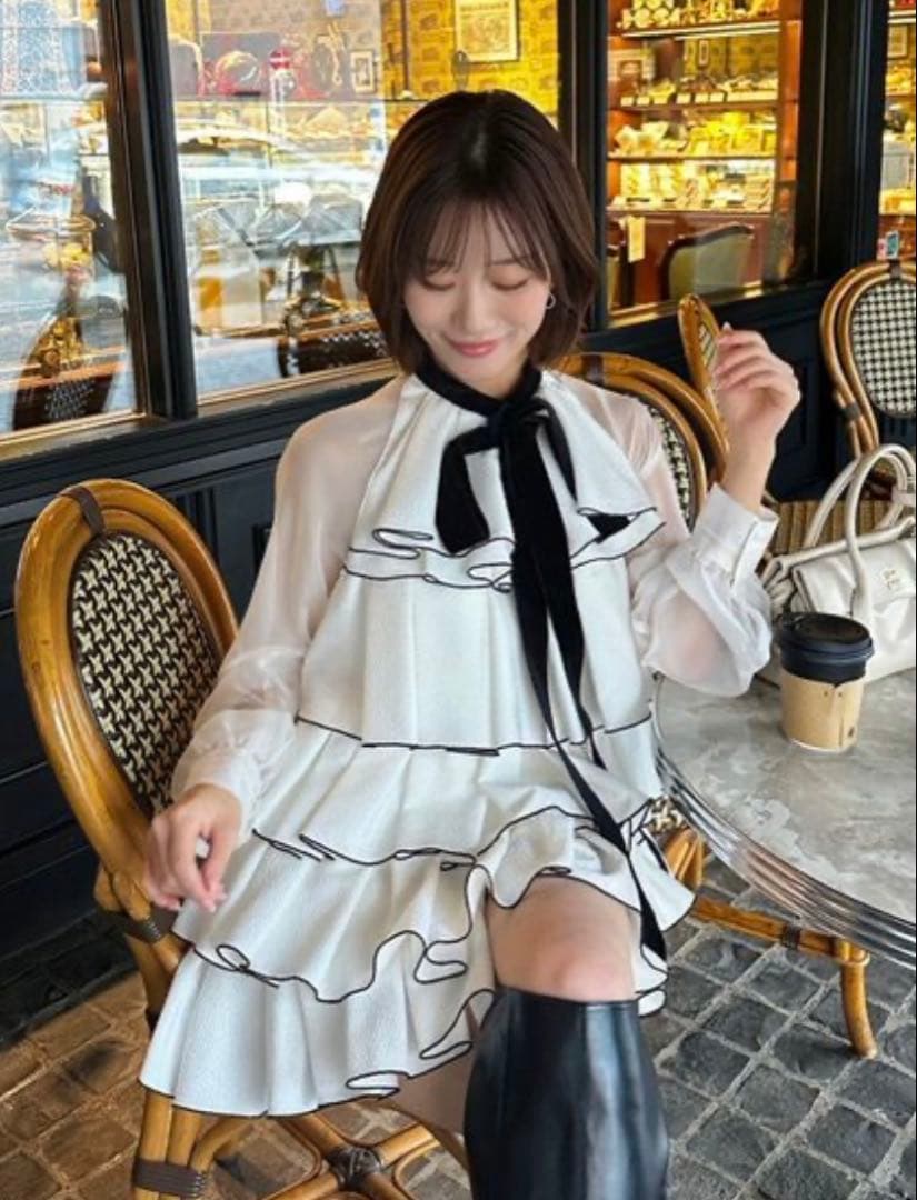 ティアードラッフルミニドレス