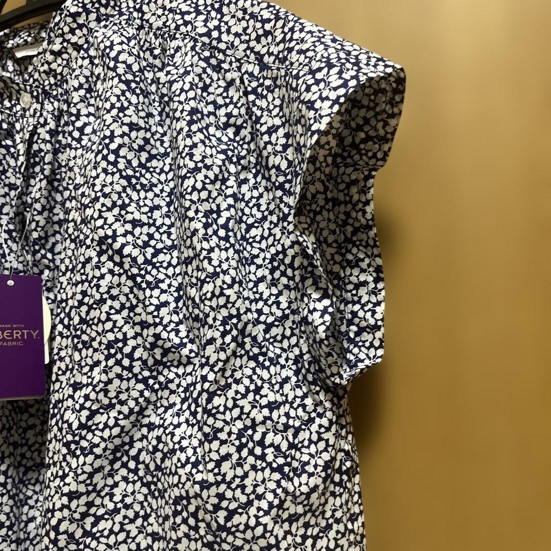 タンタン購入LIBERTY フラワープリント 半袖シャツ新品未使用２０２５年