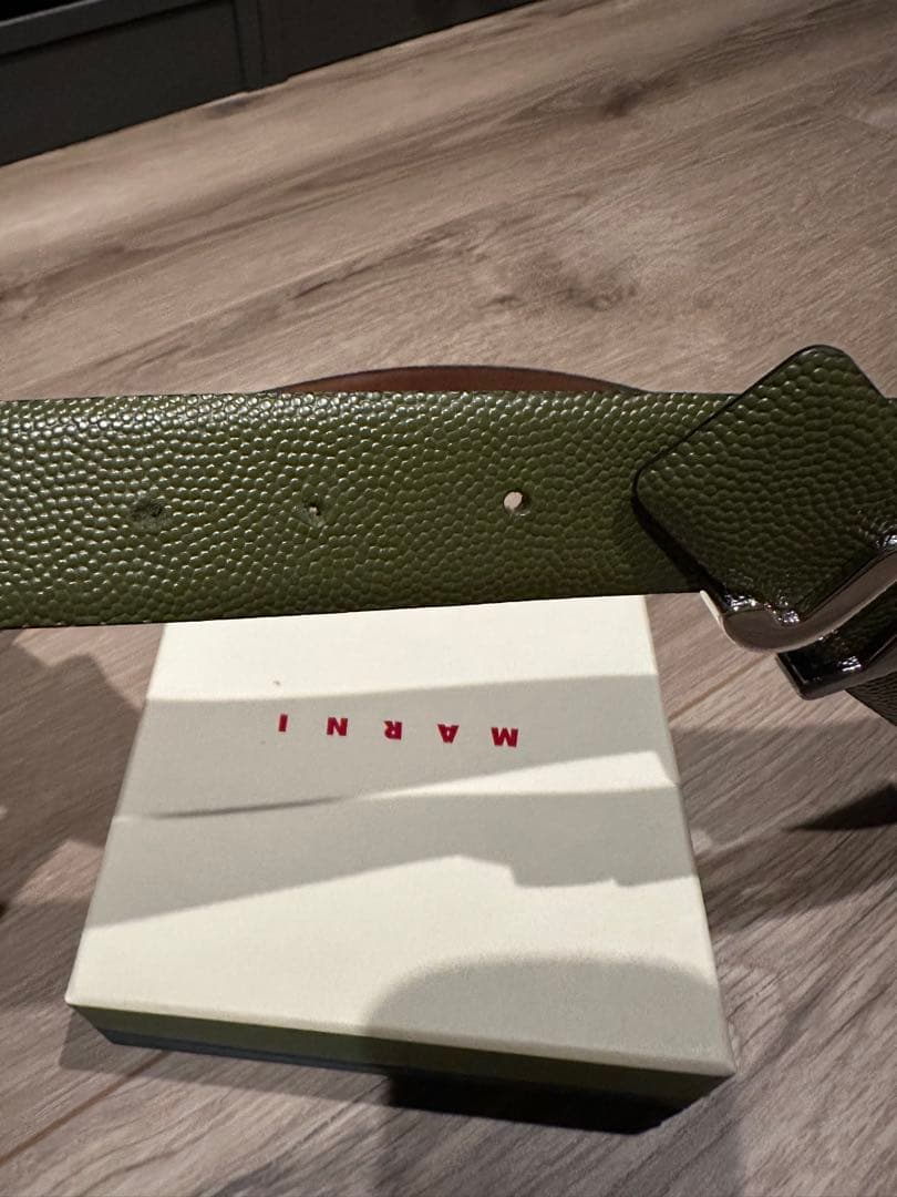 Salvatore Ferragamo オリーブグリーン ベルト