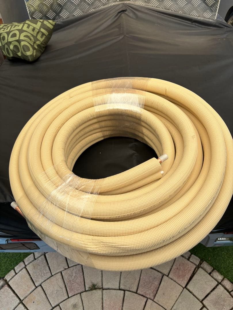 オーケースカイ　ペアコイル　冷媒管２分４分残り18M