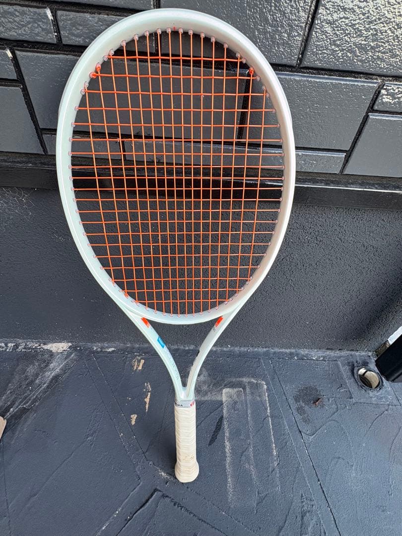 ウィルソン　SHFT テニスラケット 285g 99平方インチ