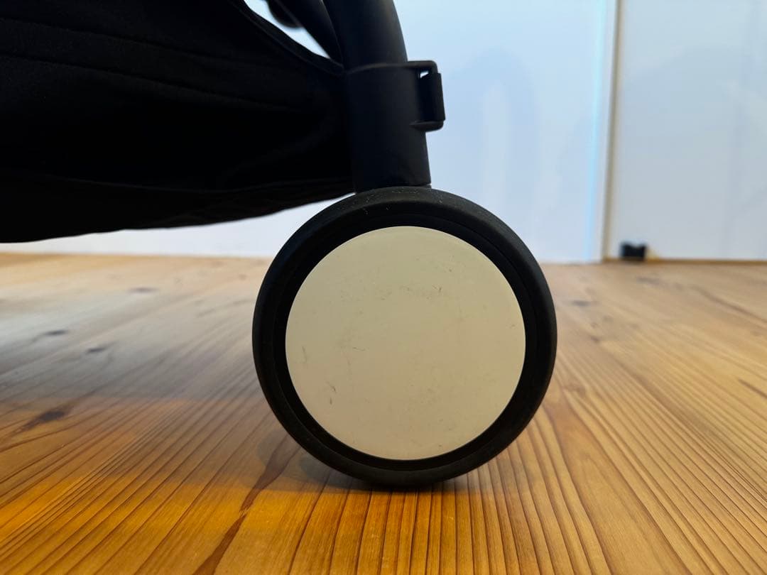 ベビーゼン ベビーカー ヨーヨープラス 6+ ブラックフレーム　レインカバー付き