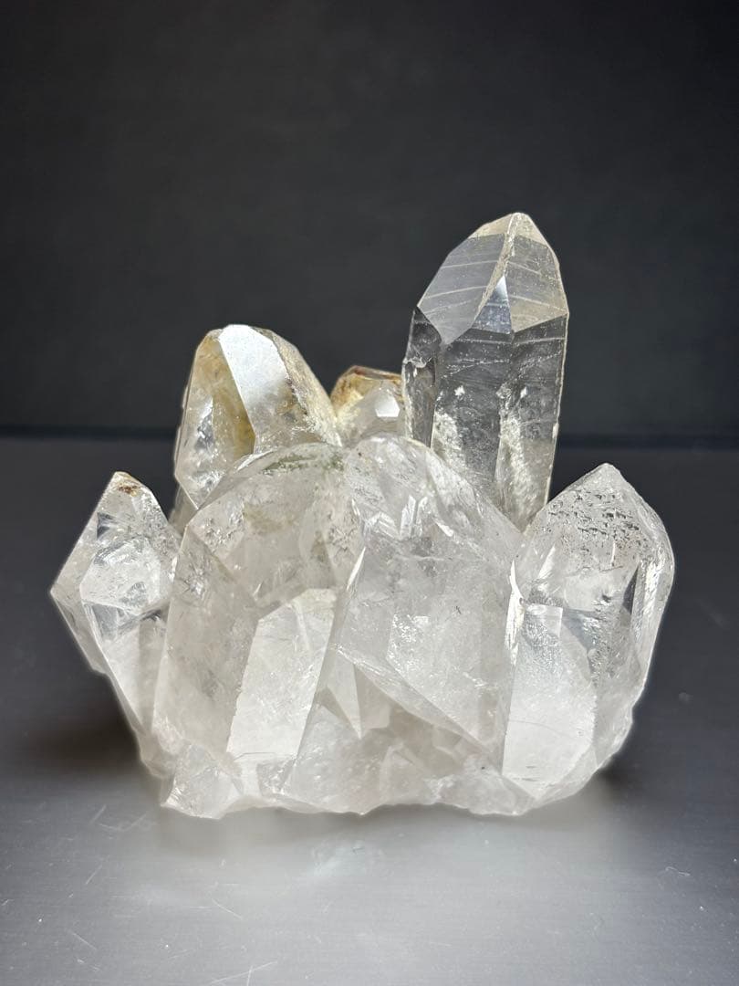 ブラジル　ゼッカデソーザ産　クリアクォーツクラスター　136g. 天然石