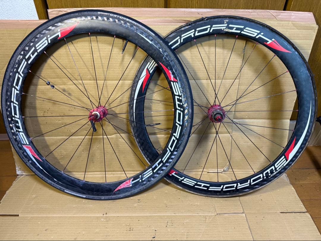ロードバイク　カーボンチューブラーホイール　前後セット