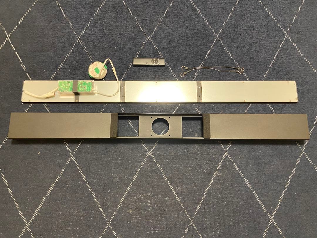 かなでもの　オフィスライト　ネジ欠品