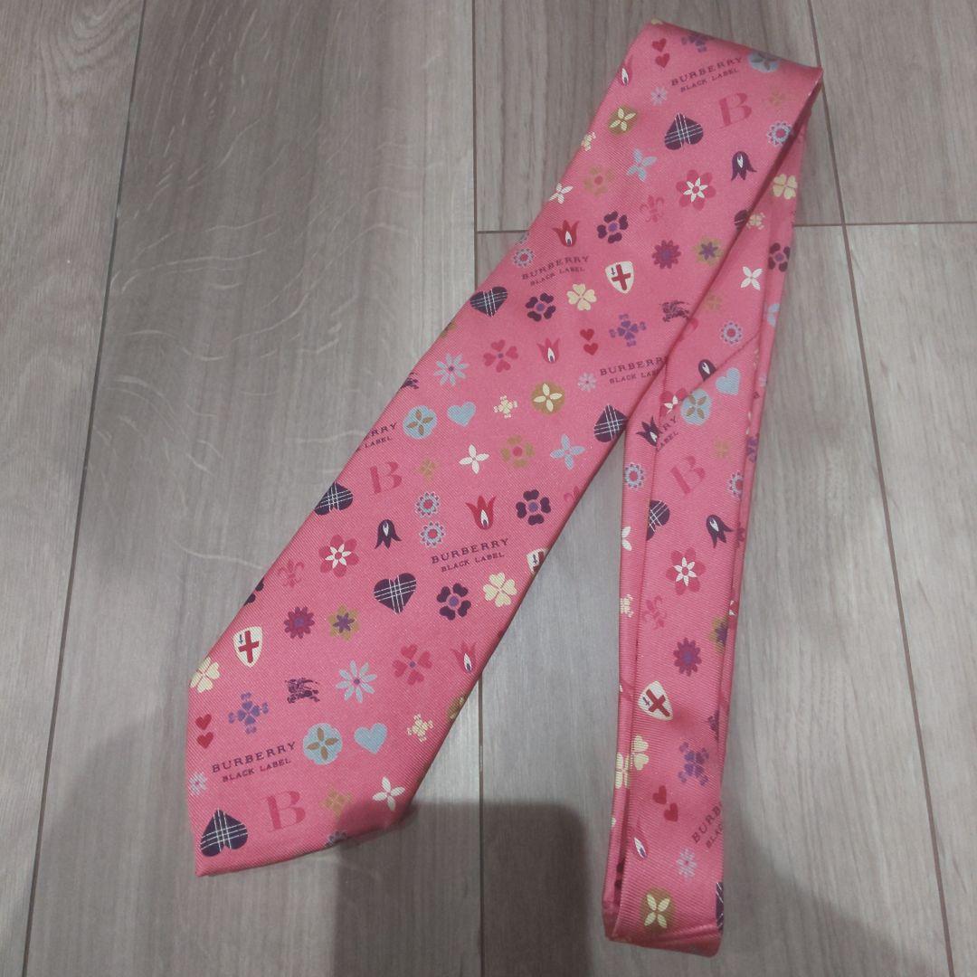 バーバリーブラックレーベル マルチカラーモノグラム ネクタイ ピンク