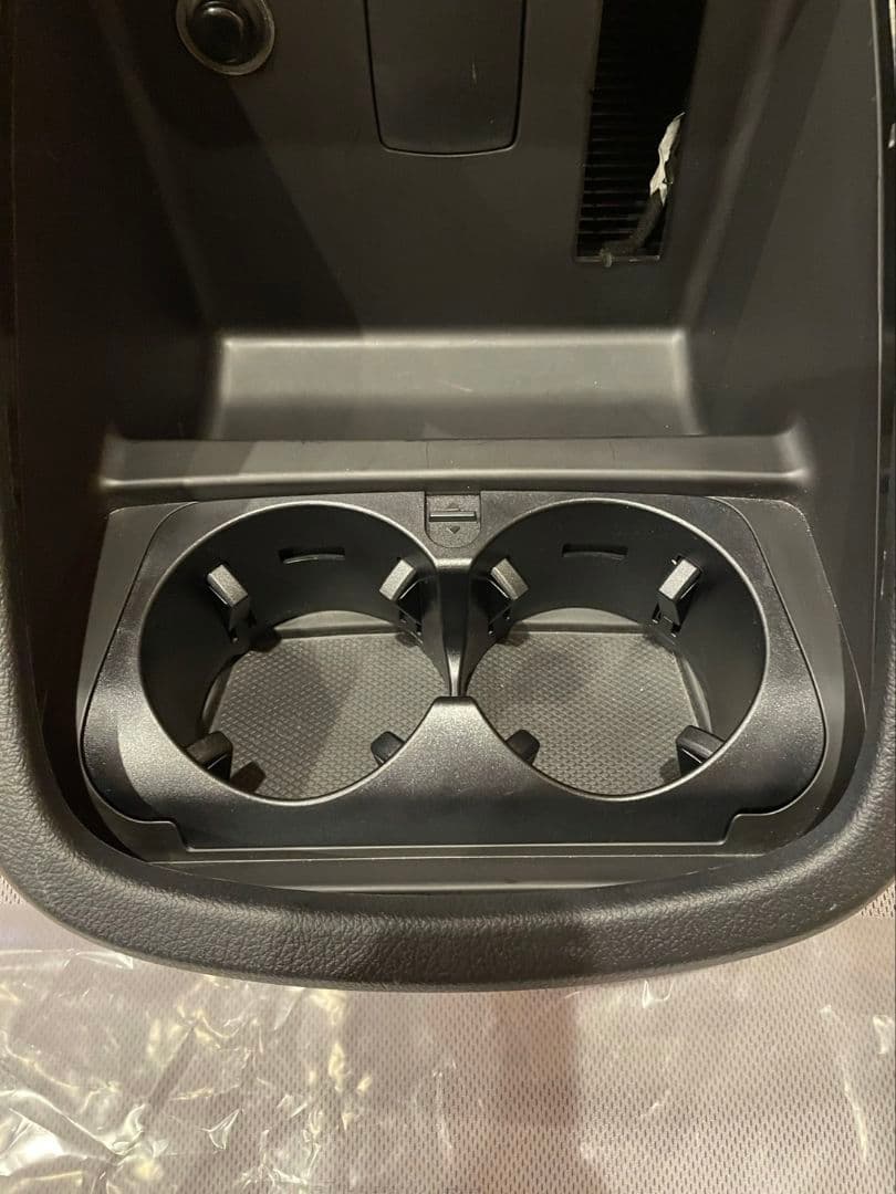 w447 RHD v220d 新型vクラス　専用センターコンソールキット新品