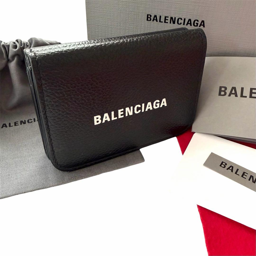 極美品✨ BALENCIAGAバレンシアガ三つ折り財布593813黒ブラック