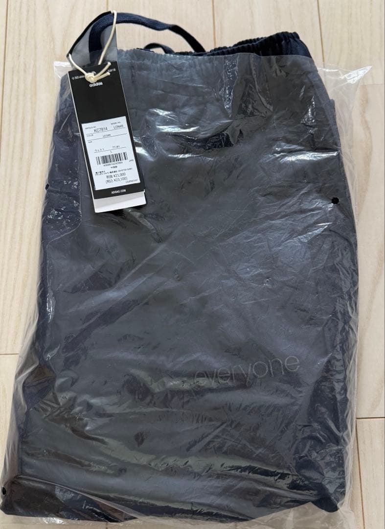 アディダス x エブリワン トラックパンツ \"レジェンドインク\"