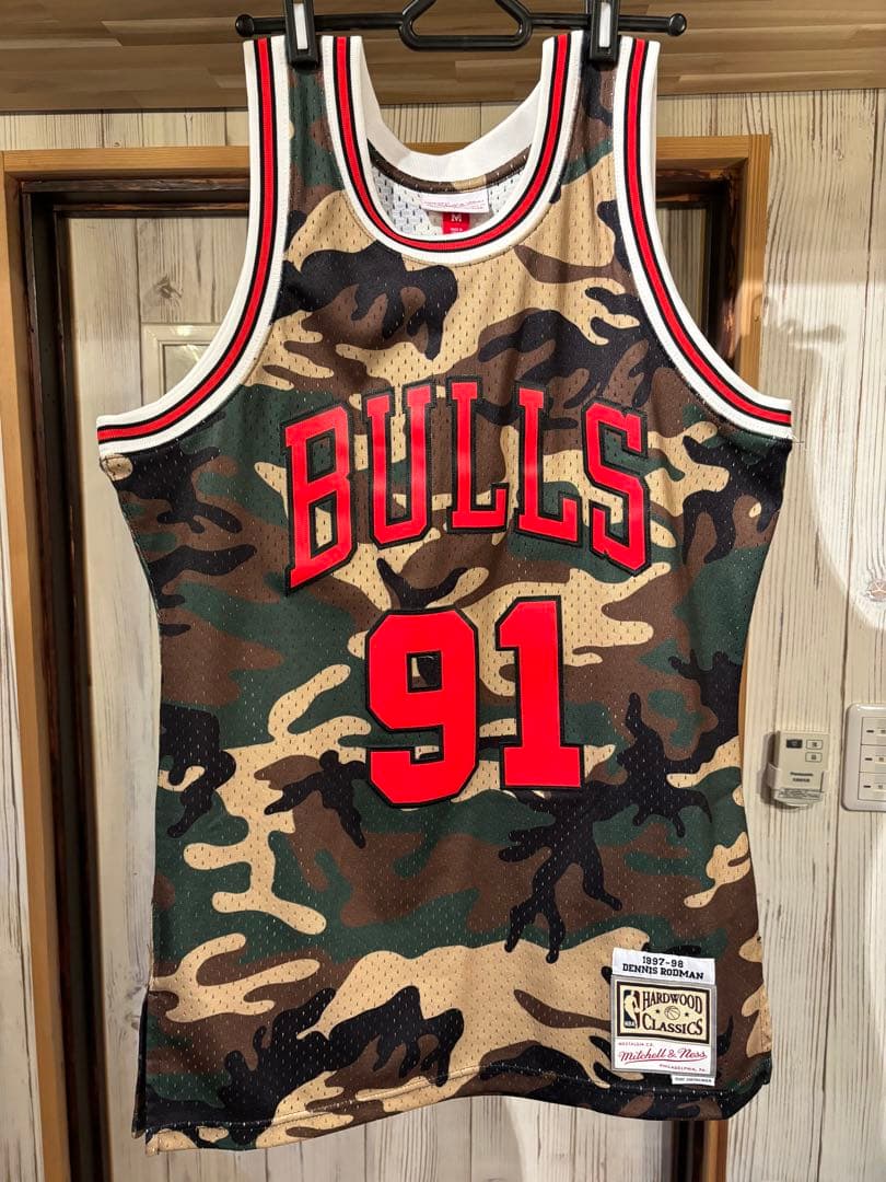 トップス Mitchell&ness chicago bulls rodman 91