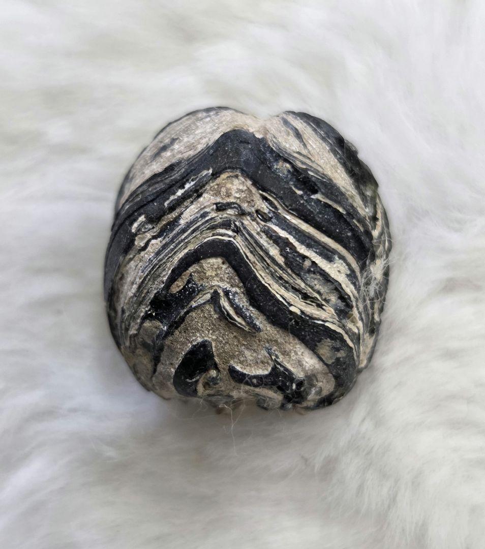 017　蜻蛉玉　枯れた感じ波状模様の古い物です！