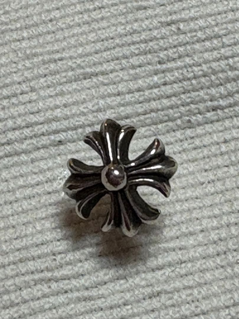 値下げ クロムハーツ ＣHプラス クロスピアス(片耳用) シルバー925