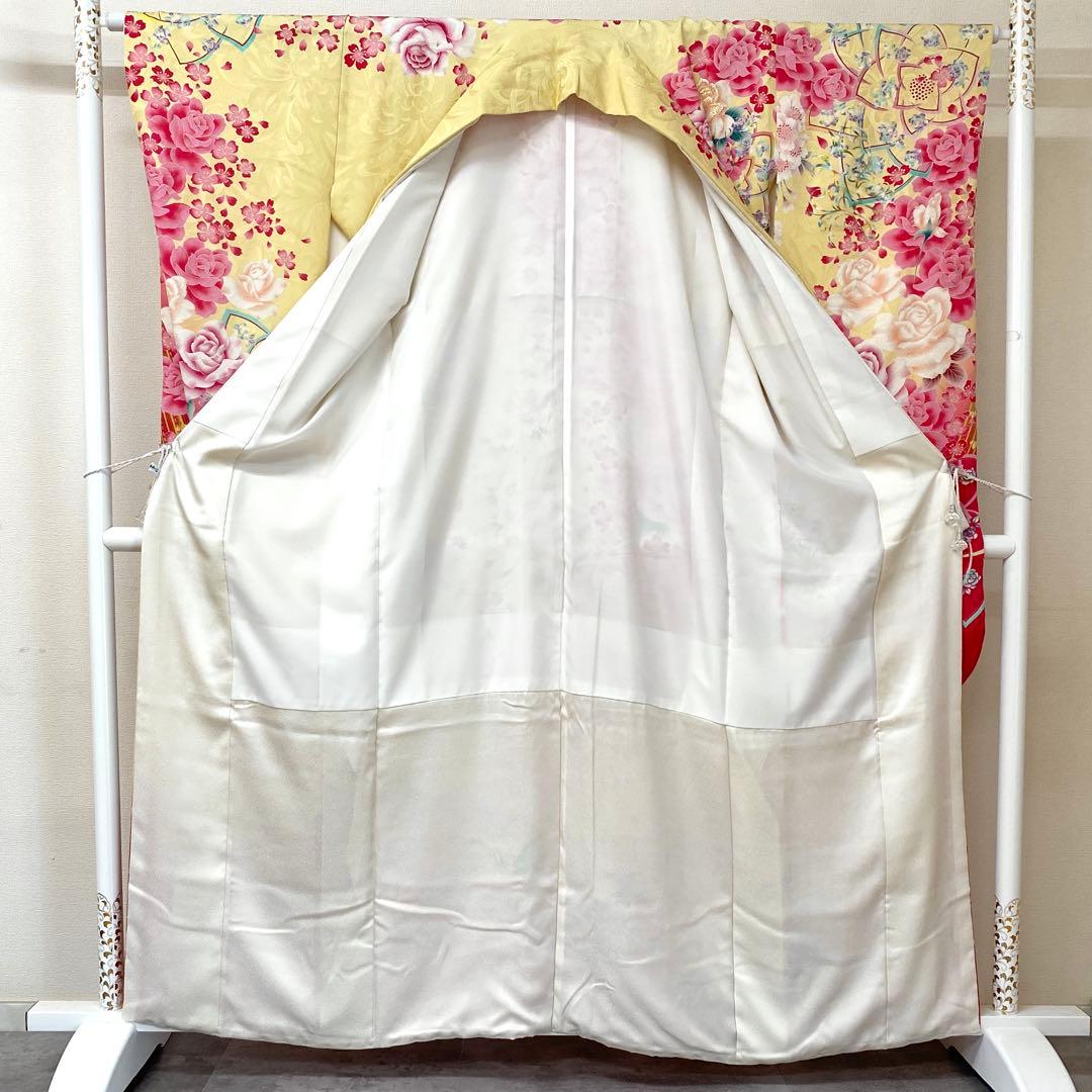 ⭐︎K0837 美品 正絹 振袖 レンタル店放出品 ガード加工 花柄 7号
