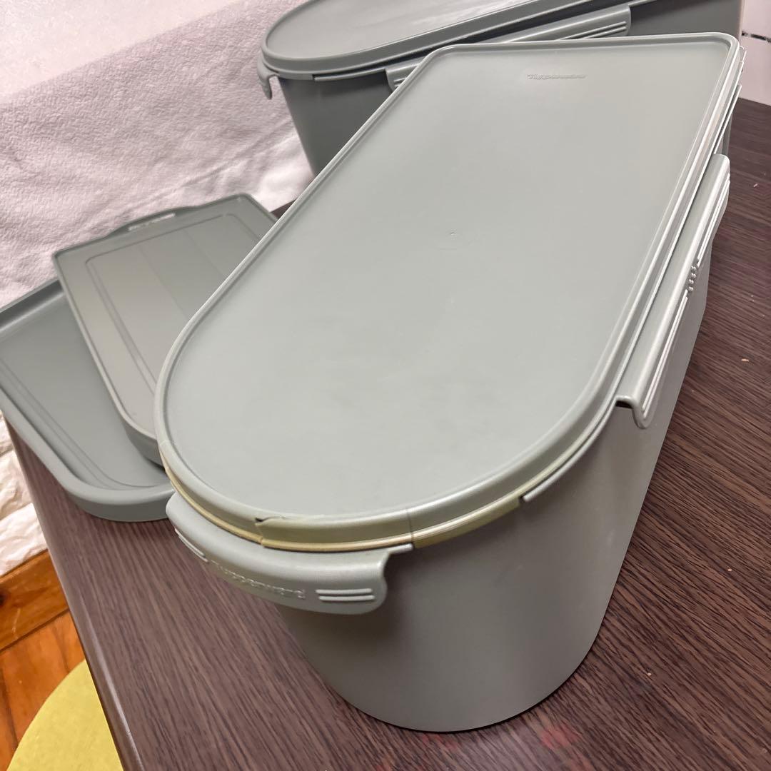 Tupperware タッパーウェア　キッチンキーパー　ハーフ2個セット