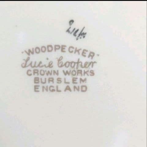 希少！スージークーパーの代表作「ウッドペッカー」22.5cmプレート、1932年