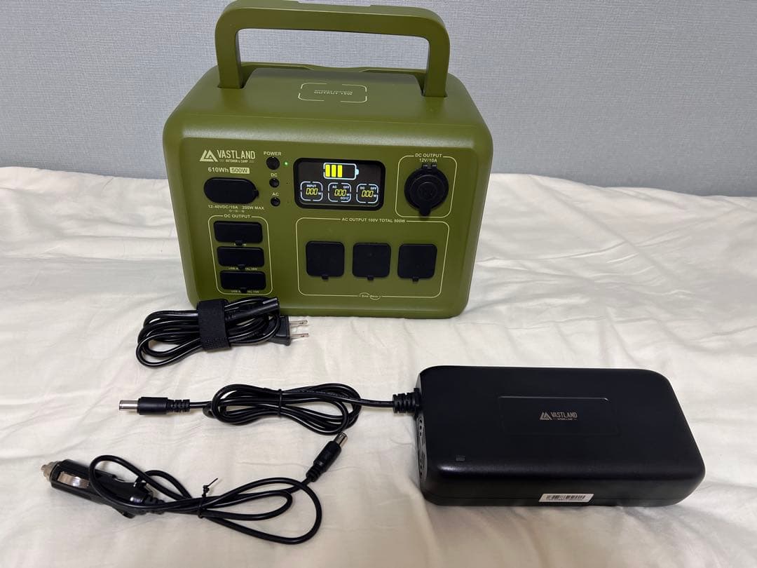 VASTLAND ポータブル電源 充電器付き