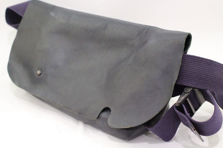 Uni&co.メッセンジャーバッグ　ダークネイビー　Sサイズ