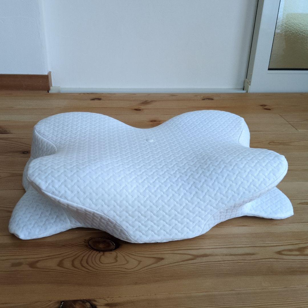 derila メモリーフォーム 波型枕 　2個