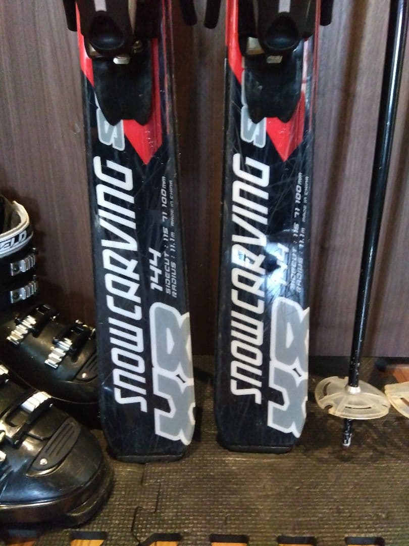 お買い得‼️CARVING/男女兼用/スキーセット・メンテ・WAX済み✔