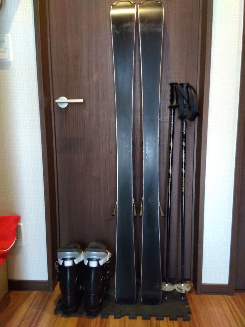 お買い得‼️CARVING/男女兼用/スキーセット・メンテ・WAX済み✔