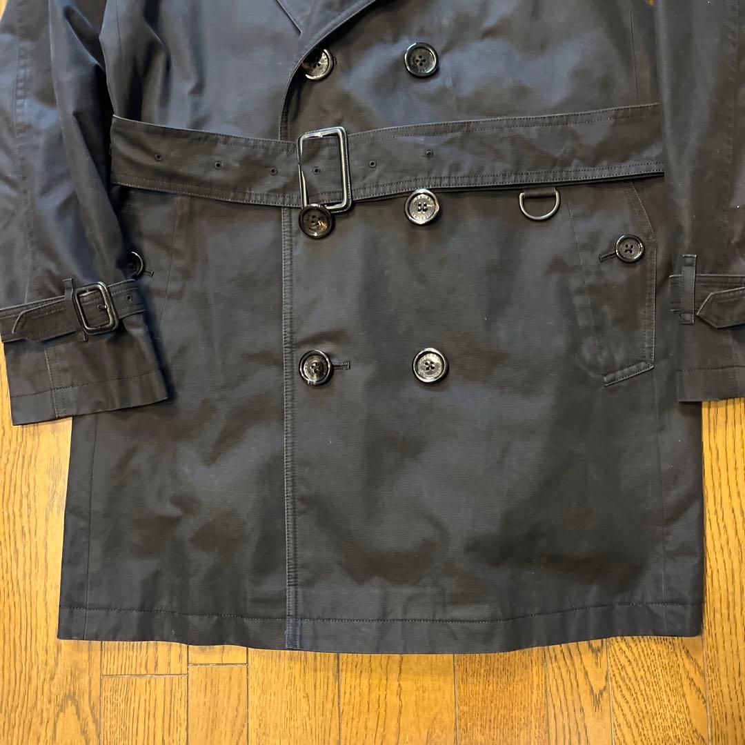 Burberryブラックトレンチコート