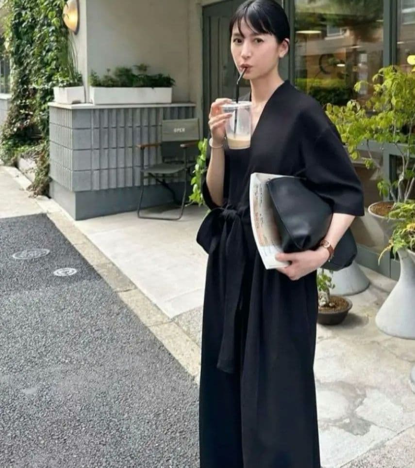 【美品】CLANE クラネ スタンドカラールーズオールインワン ブラック1