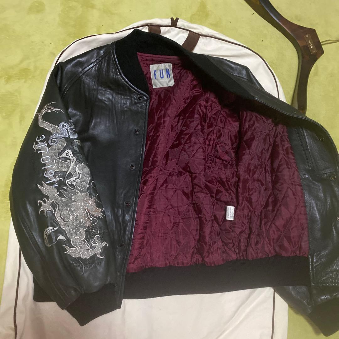 KANSAIMAN フォーリンドラゴン刺繍　黒レザー刺繍スカジャン