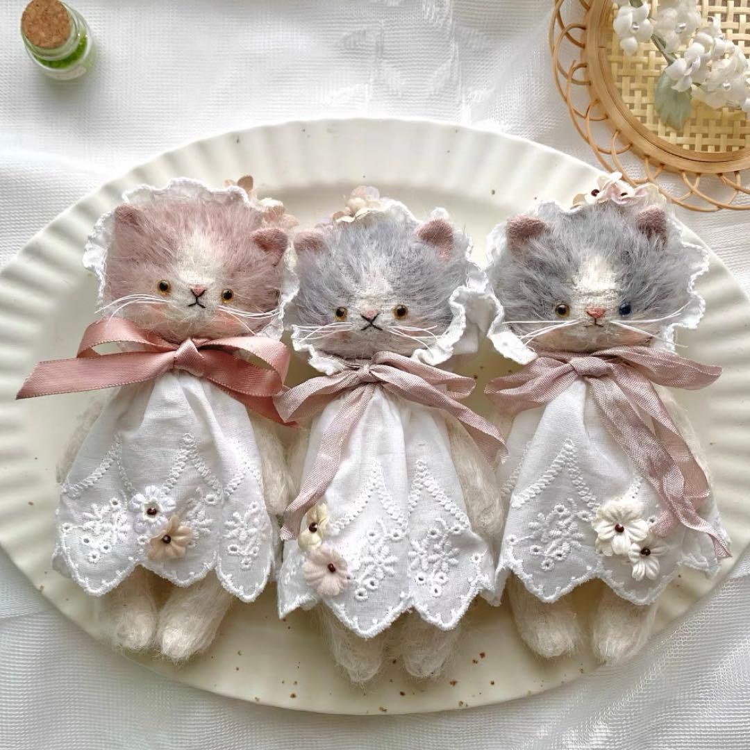 優しい猫さん アーティストベア ぬいぐるみ ハンドメイド 海外作家様 ねこ