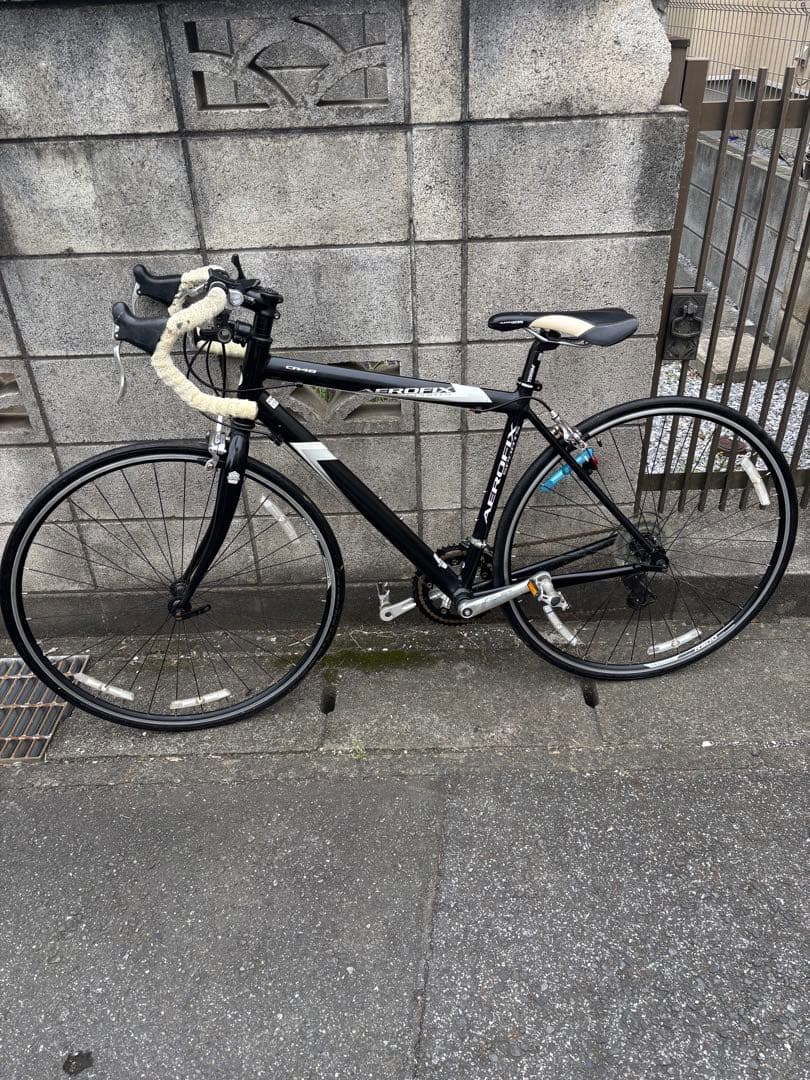 ロードバイク　中古品　大人用　黒色　埼玉県川口/東京都足立区のみ✴︎直接取引限定✴︎