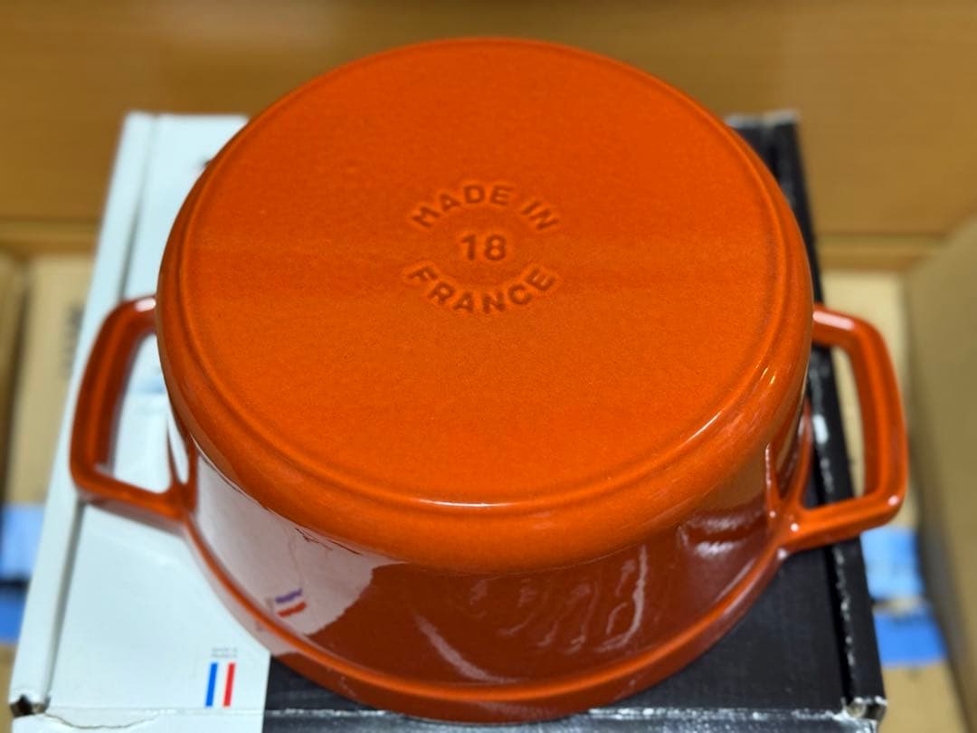 ストウブ　ココットラウンド　18cm シナモン