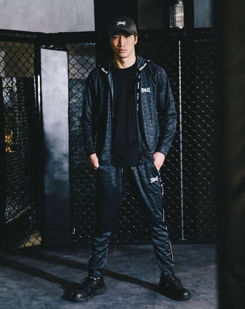 EVERLAST 安保瑠輝也コラボ　ジャージ上下　Tシャツ