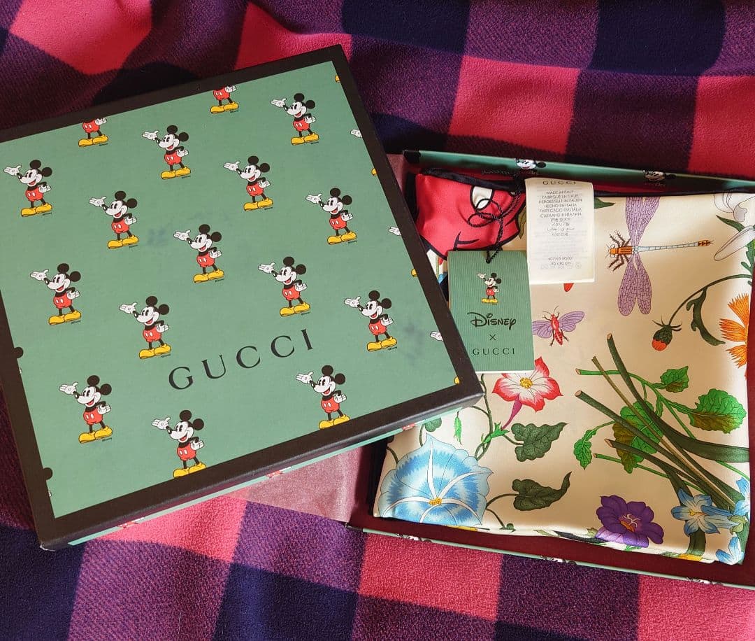 GUCCI×ディズニー　フローラルスカーフ　新品未使用