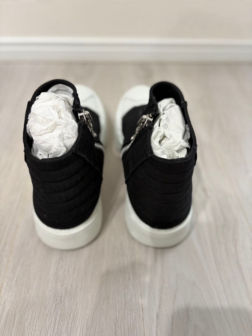 Wトゥカップ　スニーカー　JULIUS