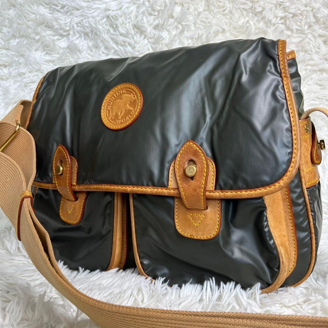 美品 HUNTING WORLD ショルダーバッグ バチュークロス バチューサー