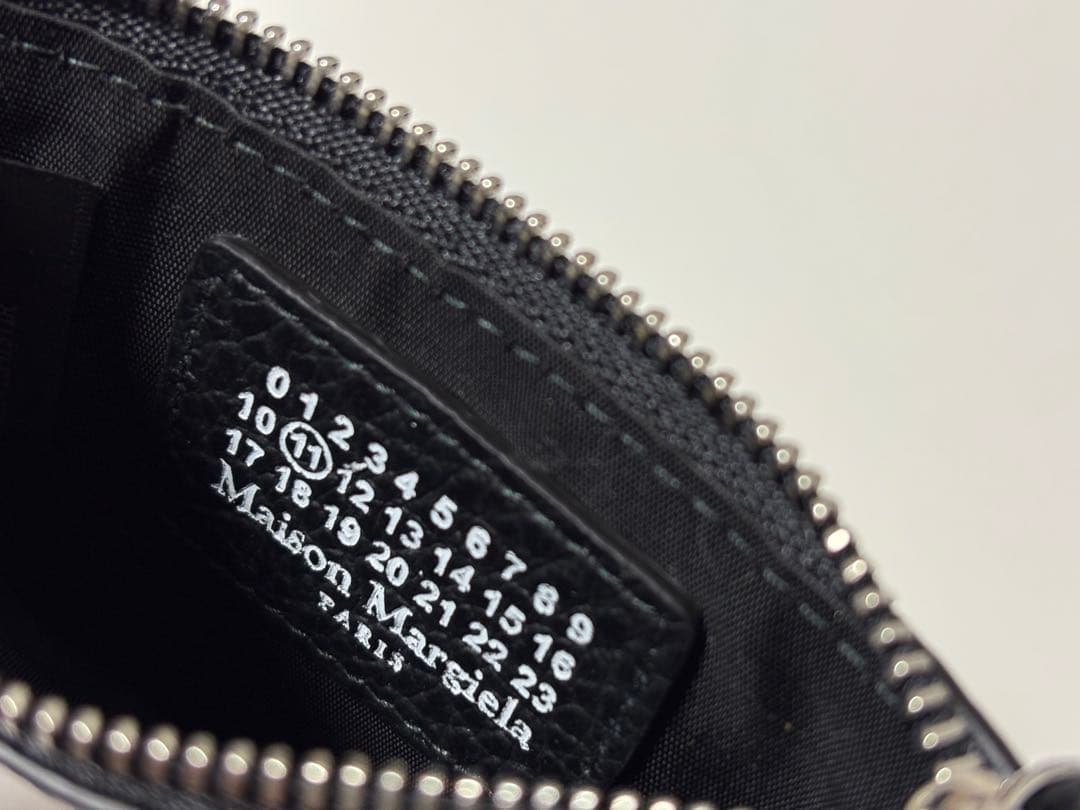 新品《 Maison Margiela 》4ステッチ フラグメントケース