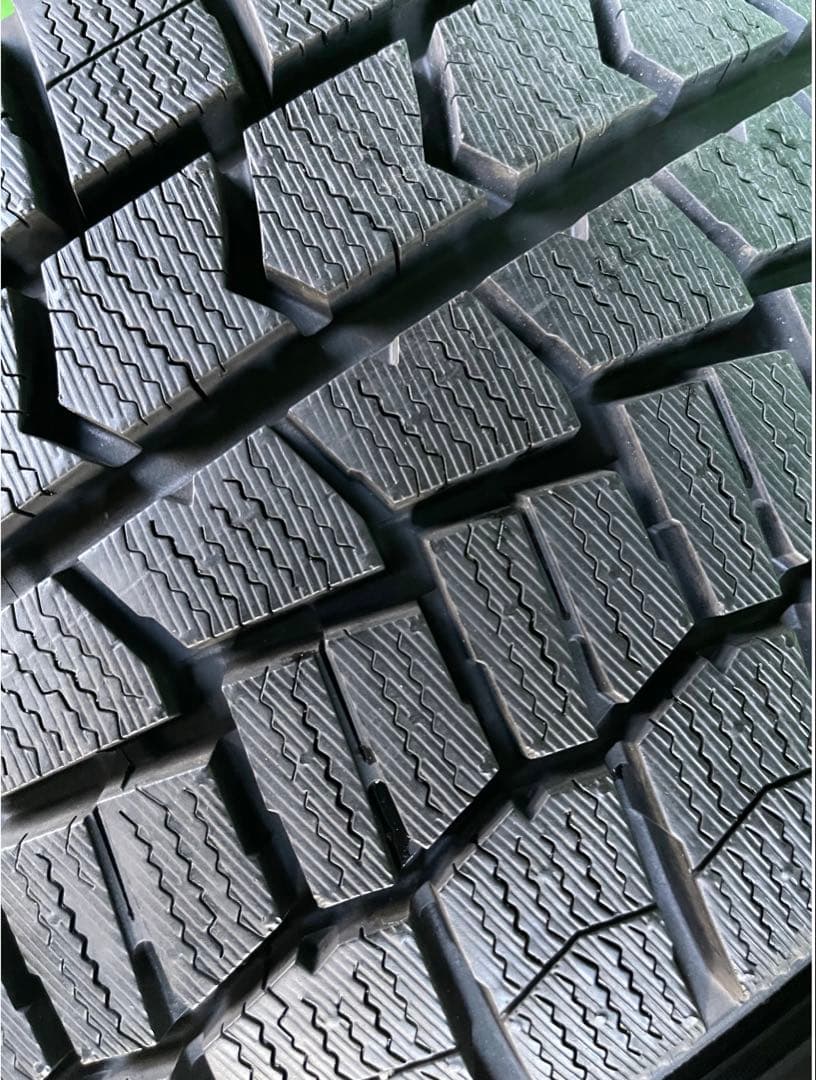 215/55R16 ダンロップWM02スタッドレス 4本 22年製 アルファード